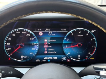 Mercedes-Benz E 63 S AMG (foto 44)
