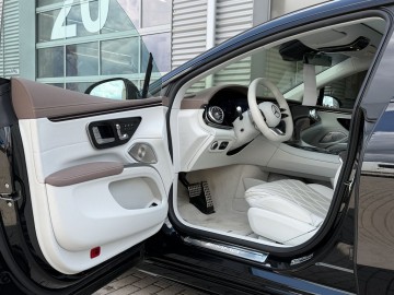 Mercedes-Benz EQS 53 4MATIC+ Electric Art Edition (foto 21)