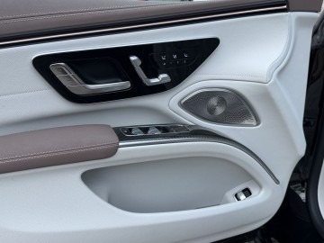 Mercedes-Benz EQS 53 4MATIC+ Electric Art Edition (foto 22)