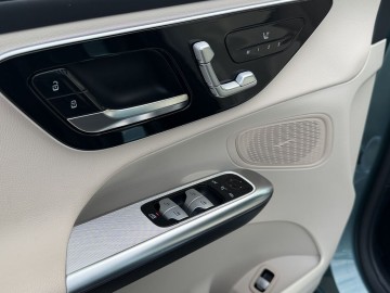 Mercedes-Benz GLC 200 d 4MATIC (foto 22)