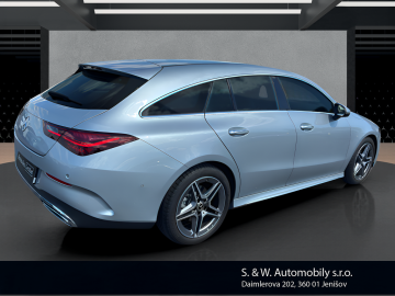 Mercedes-Benz CLA 200 d Shooting Brake (foto 4)