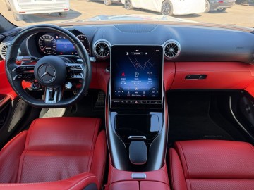 Mercedes-Benz SL 63 AMG 4MATIC+ (foto 15)