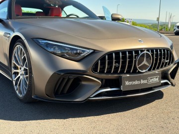 Mercedes-Benz SL 63 AMG 4MATIC+ (foto 26)
