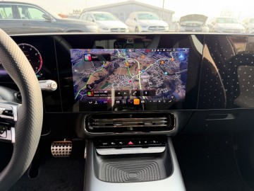 Mercedes-Benz CLA 200 (foto 18)