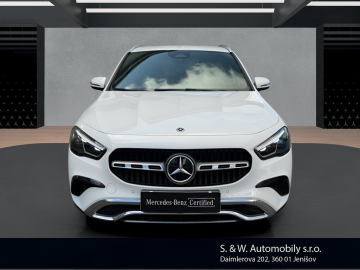 Mercedes-Benz GLA180d (foto 1)