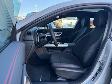 Mercedes-Benz CLA 250+ s technologií EQ (foto 14)