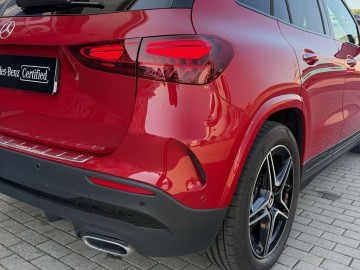 Mercedes-Benz GLA 200 d AMG Style Edition (foto 11)