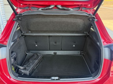 Mercedes-Benz GLA 200 d AMG Style Edition (foto 12)