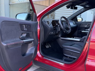 Mercedes-Benz GLA 200 d AMG Style Edition (foto 21)