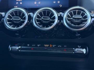 Mercedes-Benz GLA 200 d AMG Style Edition (foto 29)