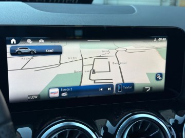 Mercedes-Benz GLA 200 d AMG Style Edition (foto 33)