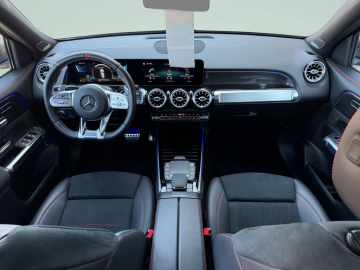 Mercedes-Benz GLB 35 AMG (foto 15)
