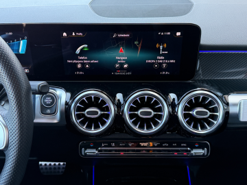 Mercedes-Benz GLB 35 AMG (foto 18)