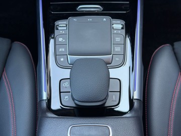 Mercedes-Benz GLB 35 AMG (foto 28)