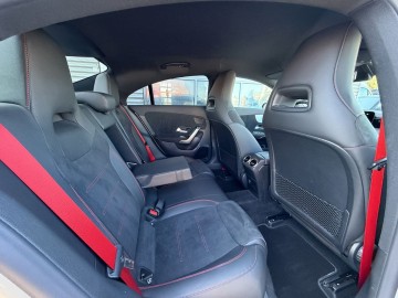 Mercedes-Benz CLA 35 AMG (foto 10)