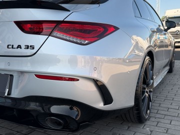 Mercedes-Benz CLA 35 AMG (foto 11)