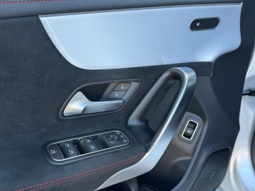 Mercedes-Benz CLA 35 AMG (foto 22)