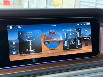 Mercedes-Benz G 63 AMG MANUFAKTUR (foto 38)