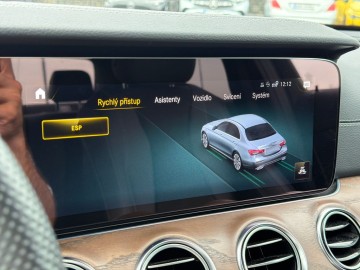 Mercedes-Benz E 300 de 4MATIC (foto 32)