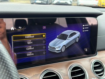 Mercedes-Benz E 300 de 4MATIC (foto 34)
