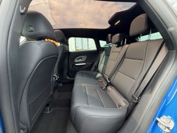 Mercedes-Benz CLA 200 Shooting Brake (foto 13)