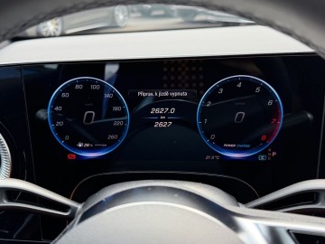 Mercedes-Benz CLA 200 Shooting Brake (foto 17)