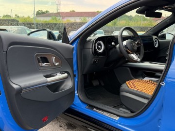 Mercedes-Benz CLA 200 Shooting Brake (foto 22)