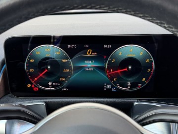 Mercedes-Benz GLB 200 (foto 17)