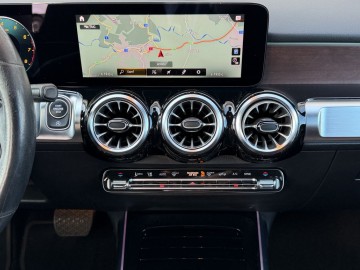 Mercedes-Benz GLB 200 (foto 18)