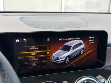 Mercedes-Benz GLB 200 (foto 36)