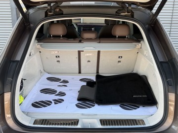 Mercedes-Benz EQE 500 AMG 4MATIC SUV (foto 12)