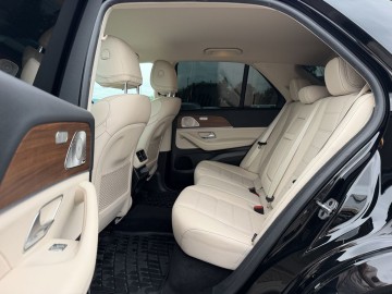 Mercedes-Benz GLE 300 d 4MATIC (foto 13)