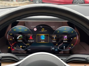 Mercedes-Benz GLE 300 d 4MATIC (foto 26)