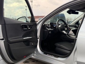 Mercedes-Benz C 200 4MATIC kombi (foto 21)