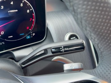Mercedes-Benz GLC 200 AMG 4MATIC (foto 16)