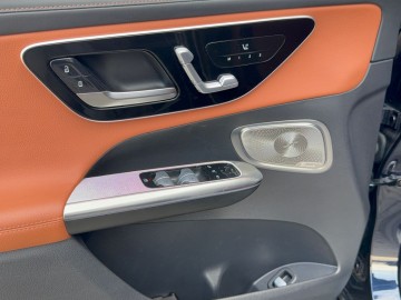 Mercedes-Benz GLC 200 AMG 4MATIC (foto 17)