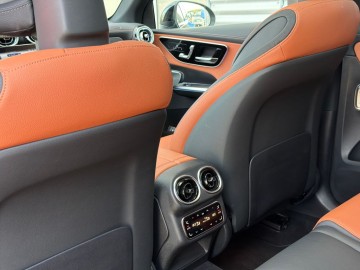 Mercedes-Benz GLC 200 AMG 4MATIC (foto 19)
