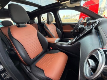 Mercedes-Benz GLC 200 AMG 4MATIC (foto 20)
