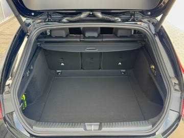 Mercedes-Benz CLA 200 Shooting Brake (foto 12)