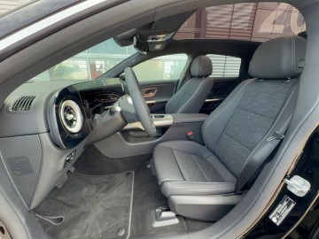 Mercedes-Benz CLA 200 Shooting Brake (foto 14)