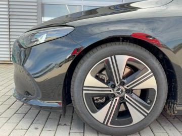 Mercedes-Benz CLA 200 Shooting Brake (foto 25)
