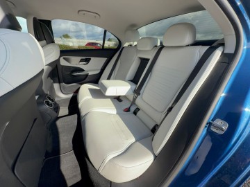 Mercedes-Benz C 220d 4MATIC (foto 13)