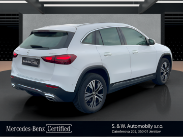 Mercedes-Benz GLA 200 d 4MATIC (foto 9)