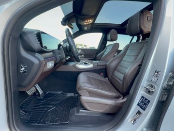 Mercedes-Benz GLS 400 d 4MATIC (foto 14)