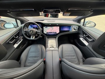 Mercedes-Benz EQE 53 4MATIC+ (foto 15)