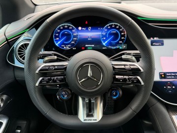Mercedes-Benz EQE 53 4MATIC+ (foto 16)