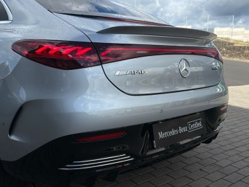 Mercedes-Benz EQE 53 4MATIC+ (foto 26)
