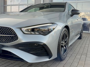 Mercedes-Benz CLA 200 Shooting Brake AMG Style Edition (foto 8)