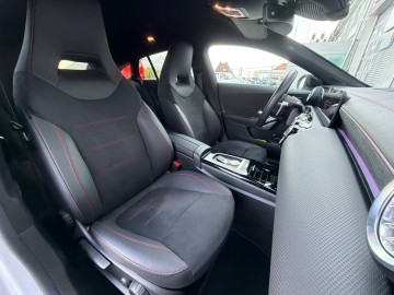 Mercedes-Benz CLA 200 Shooting Brake AMG Style Edition (foto 27)