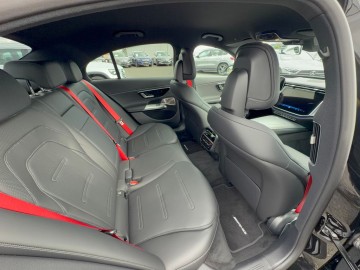 Mercedes-Benz AMG E 53 HYBRID 4MATIC+ (foto 10)